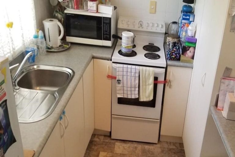 Photo of property in 1/2 Doment Crescent, Orewa, 0931