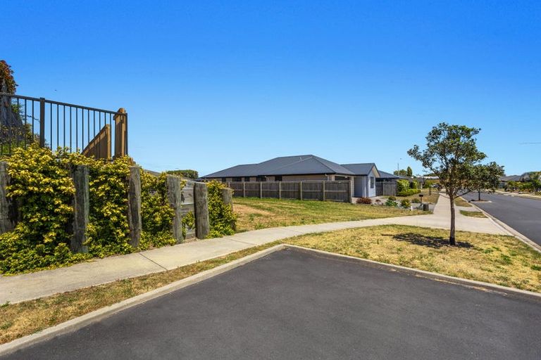 Photo of property in 6 Takahe Close, Coastlands, Whakatane, 3120