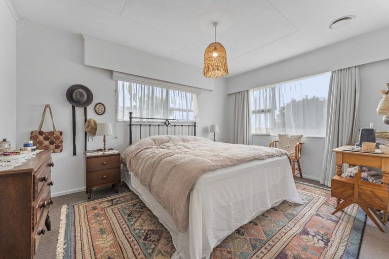 Photo of property in 1 Totara Place, Pahiatua, 4910