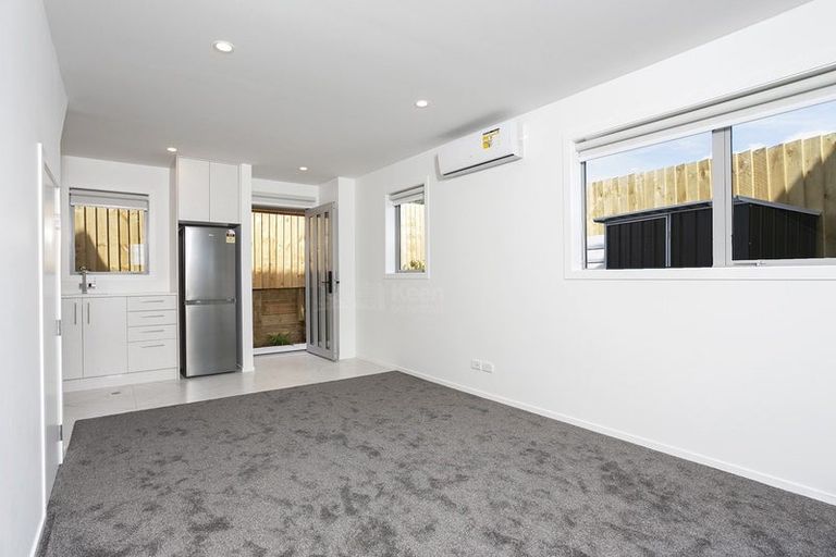 Photo of property in 6/22 Denver Avenue, Sunnyvale, Auckland, 0612
