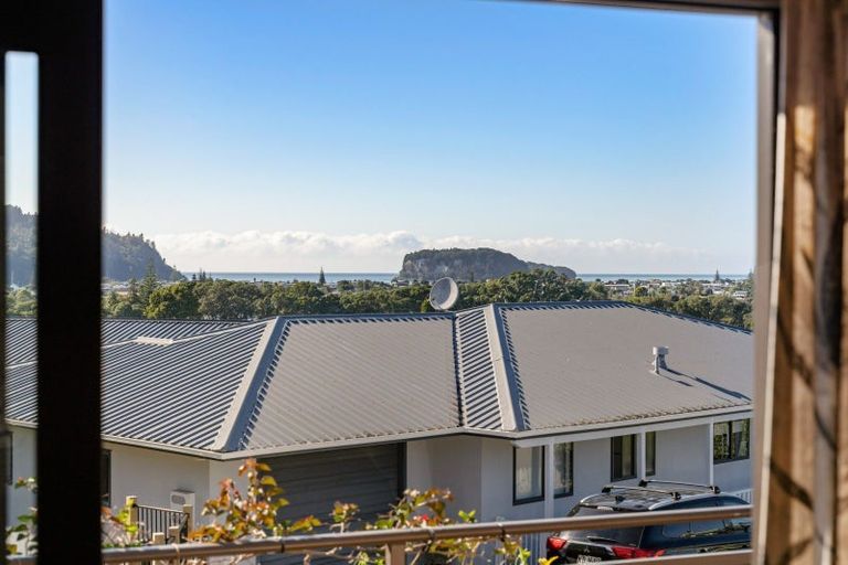 Photo of property in 121 Bruce Wallace Place, Whangamata, 3620