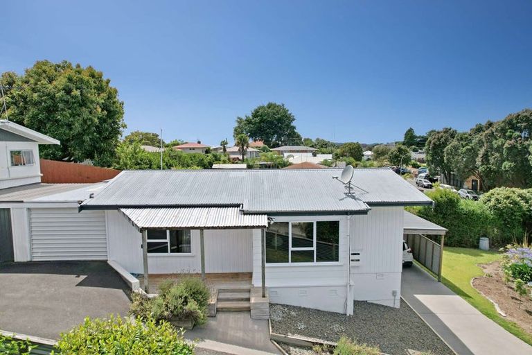 Photo of property in 15a Glenfield Place, Brookfield, Tauranga, 3110