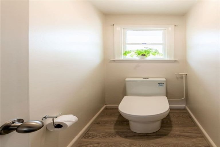 Photo of property in 1/200 Waimairi Road, Ilam, Christchurch, 8041