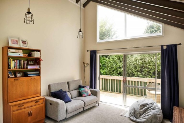 Photo of property in 10b Penryn Drive, Camborne, Porirua, 5026