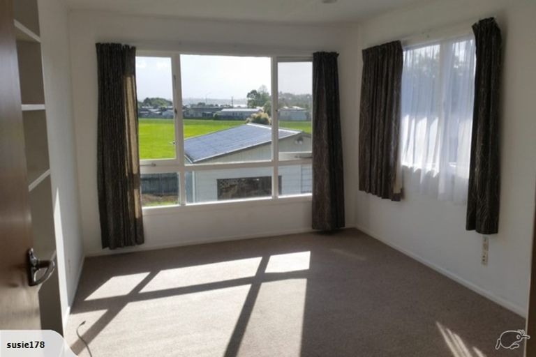 Photo of property in 28 Carlton Street, Bellevue, Tauranga, 3110