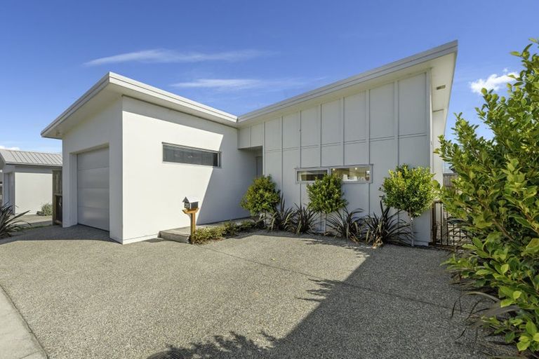 Photo of property in 25 Bronze Court, Papamoa, 3118