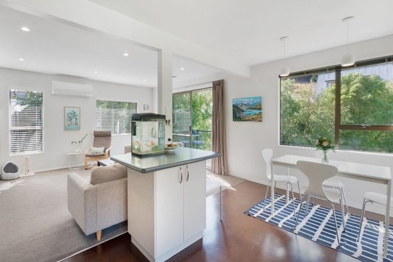 Photo of property in 5 Heathvale Place, Heathcote Valley, Christchurch, 8022