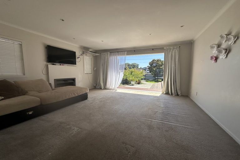 Photo of property in 61 Northboro Road, Belmont, Auckland, 0622