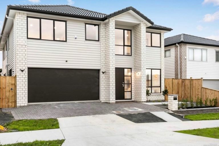 Photo of property in 21 Lisnoble Road, Flat Bush, Auckland, 2019