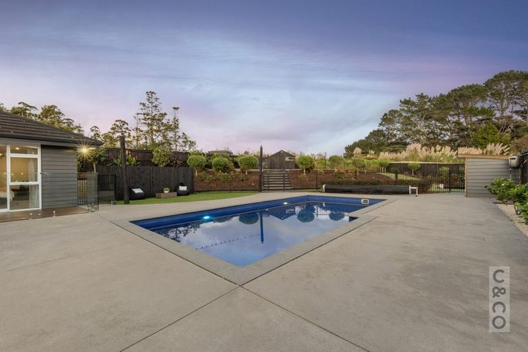 Photo of property in 6 Pheasant Lane, Waimauku, 0812