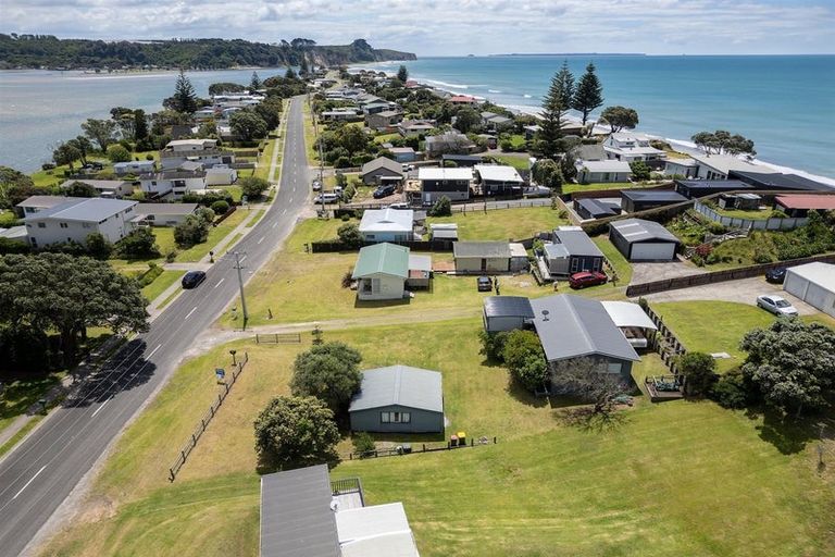 Photo of property in 607 Pukehina Parade, Pukehina, Te Puke, 3189