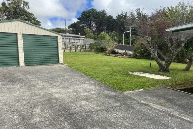Photo of property in 40 Waihora Crescent, Waitangirua, Porirua, 5024