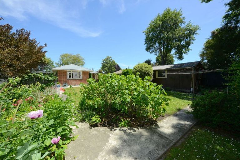 Photo of property in 6 Bevington Street, Avonhead, Christchurch, 8042