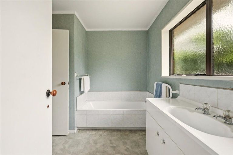 Photo of property in 49 Heron Avenue East, Matua, Tauranga, 3110