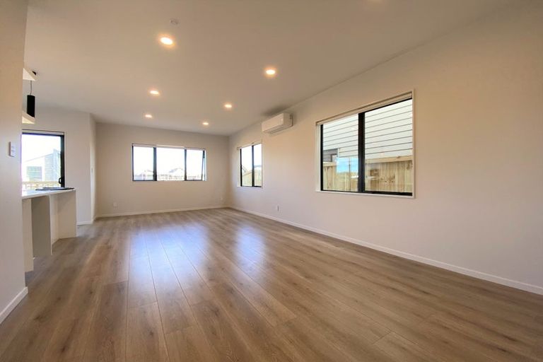 Photo of property in 107 Kerepi Street, Westgate, Auckland, 0814