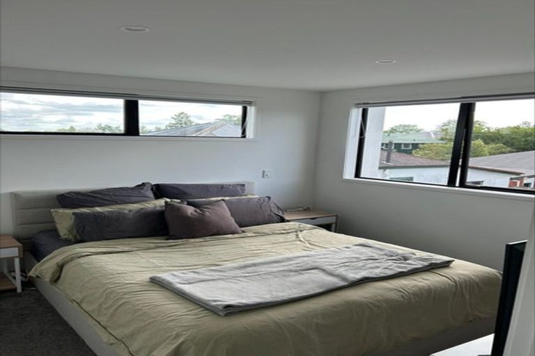 Photo of property in 1/550 Barbadoes Street, Edgeware, Christchurch, 8013