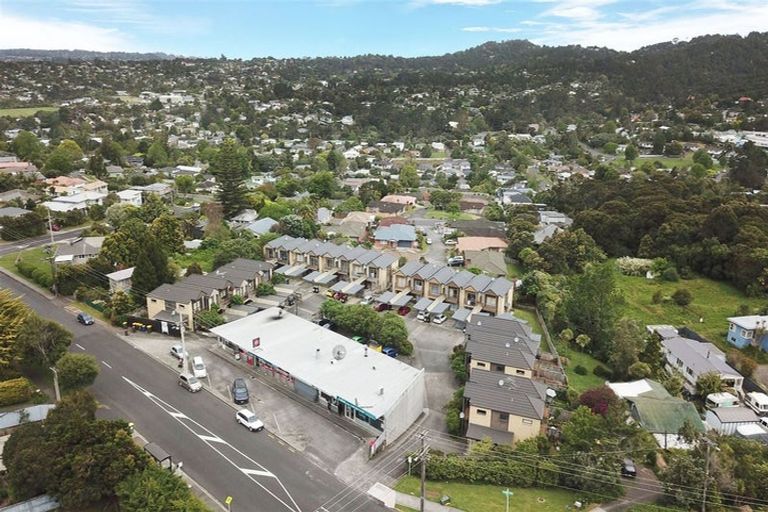 Photo of property in 12/94 Glengarry Road, Glen Eden, Auckland, 0602