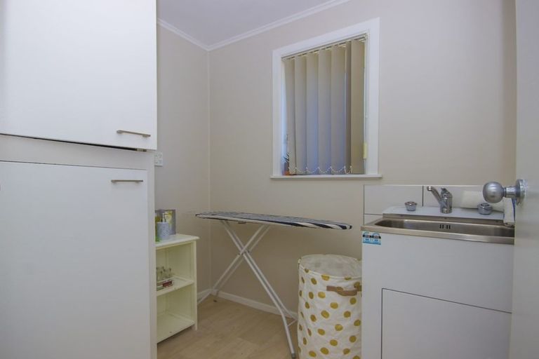 Photo of property in 13 Jenkins Place, Manurewa East, Auckland, 2102