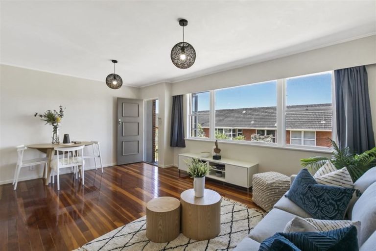 Photo of property in 4/62 Church Street, Northcote Point, Auckland, 0627