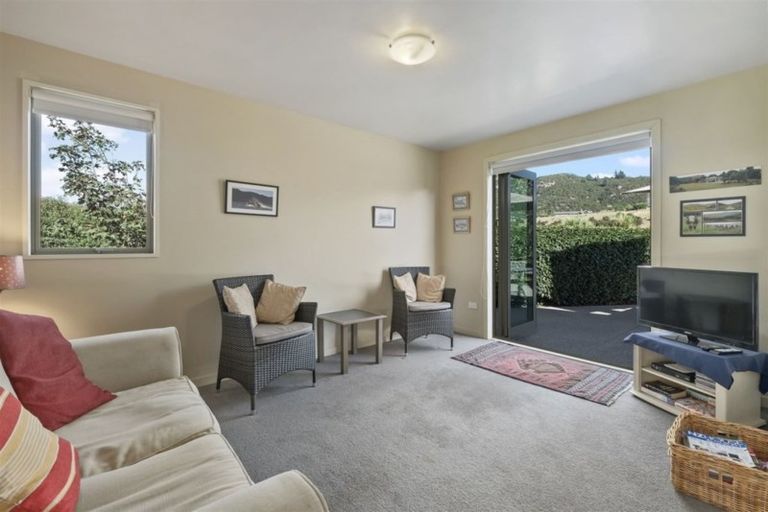 Photo of property in 14 Sherwin Avenue, Albert Town, Wanaka, 9305