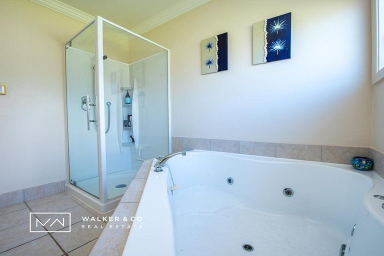 Photo of property in 45 Clearwater Terrace, Brown Owl, Upper Hutt, 5018