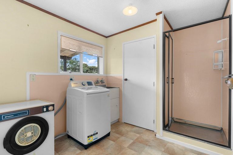 Photo of property in 11 Kelly Street, Baylys Beach, Dargaville, 0377