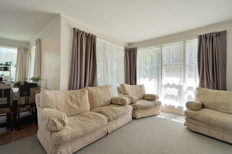 Photo of property in 4 Aronui Terrace, Kelston, Auckland, 0602