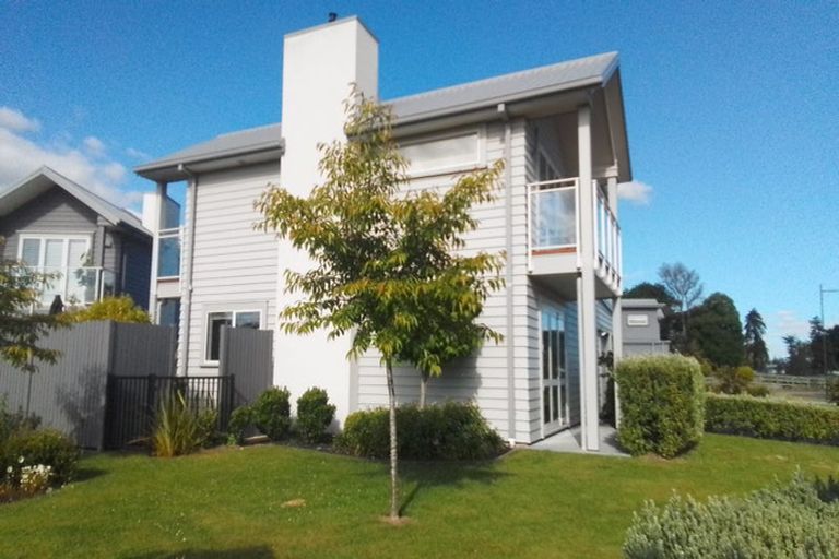 Photo of property in 46 Plescher Crescent, Leamington, Cambridge, 3432