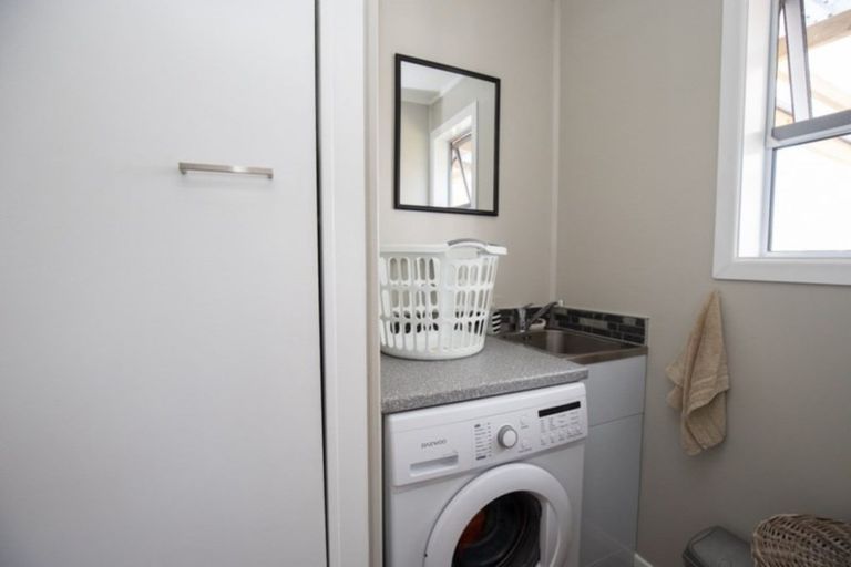 Photo of property in 71 Pipiroa Road, Ngatea, 3503