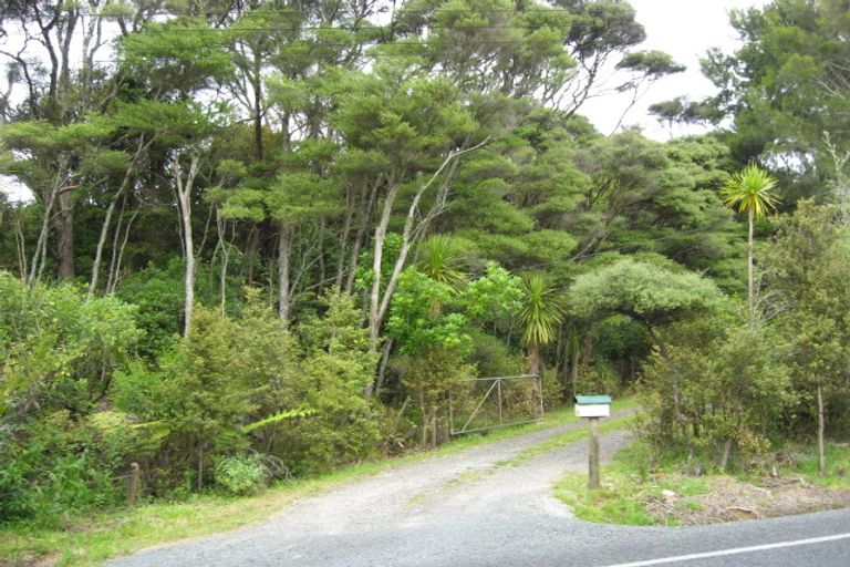 Photo of property in 321 Muriwai Road, Waimauku, 0881