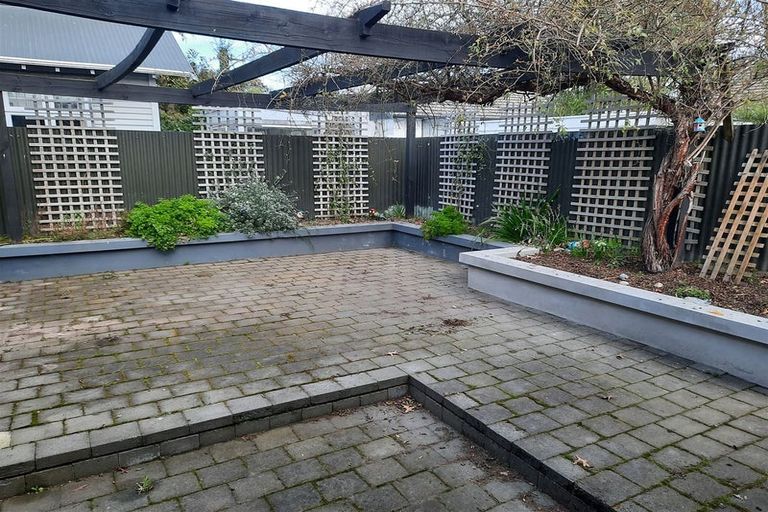 Photo of property in 21 Scotston Avenue, St Albans, Christchurch, 8052