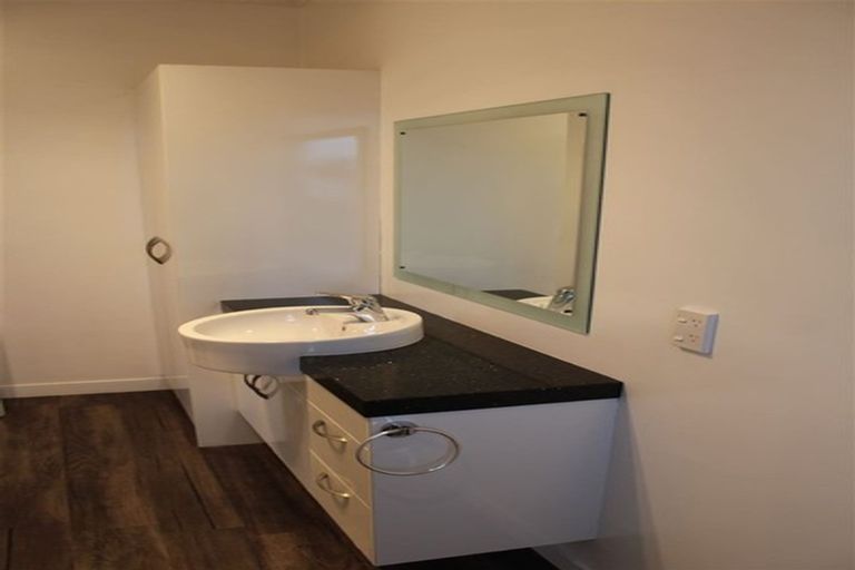 Photo of property in 24 John Street, Abbotsford, Dunedin, 9018