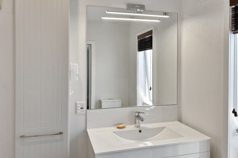 Photo of property in 173 Vipond Road, Stanmore Bay, Whangaparaoa, 0932