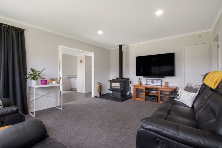 Photo of property in 19 Henry Road, Katikati, 3129