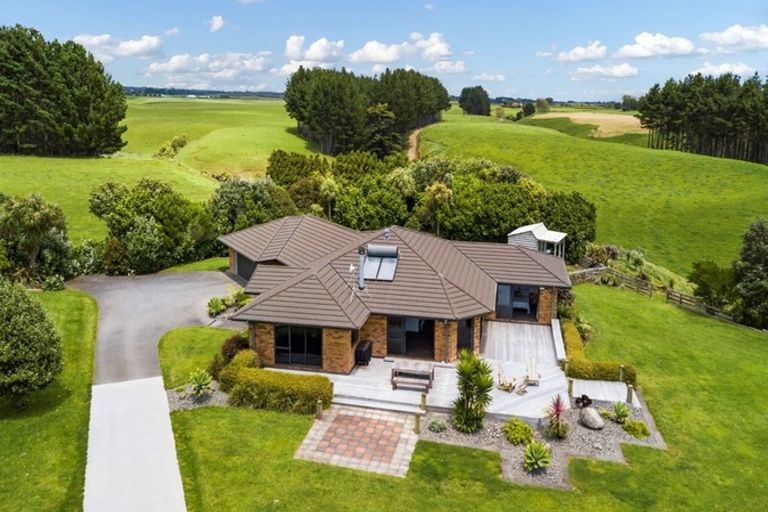 Photo of property in 267 Leith Road, Okato, New Plymouth, 4374