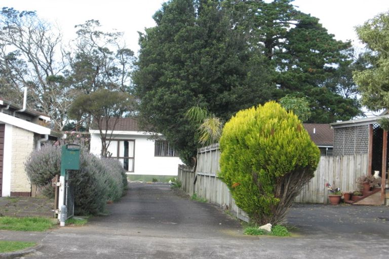 Photo of property in 110 Carnoustie Drive, Wattle Downs, Auckland, 2103