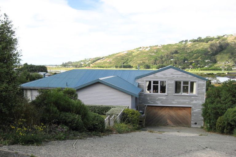 Photo of property in 6 Railway Terrace, Heathcote Valley, Christchurch, 8022