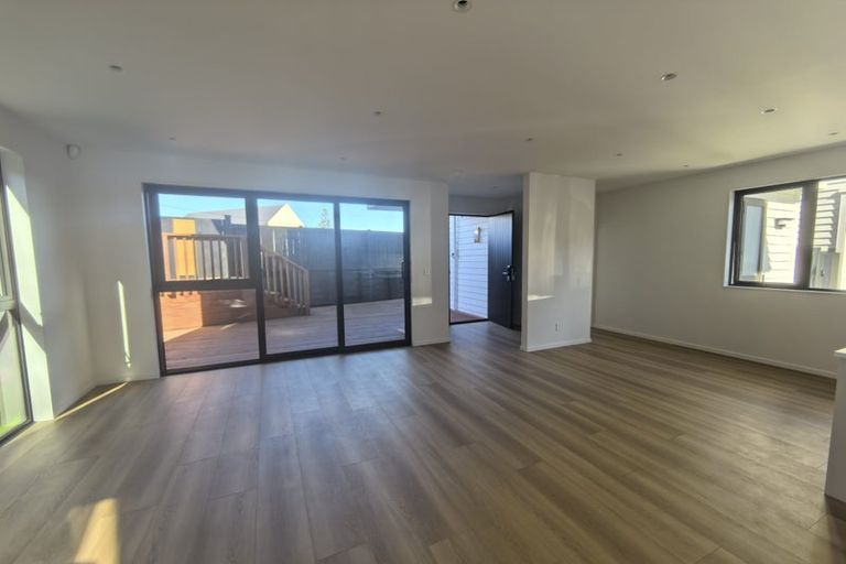 Photo of property in 1b Altair Place, Windsor Park, Auckland, 0632