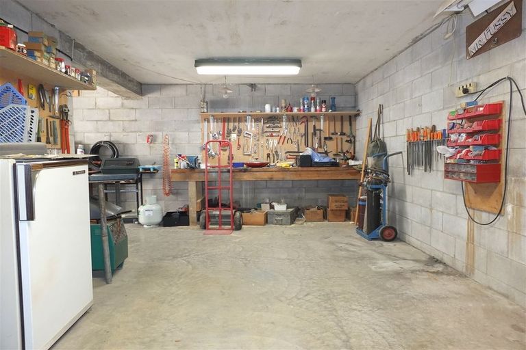 Photo of property in 11 Hillview Place, Pleasant Point, 7903