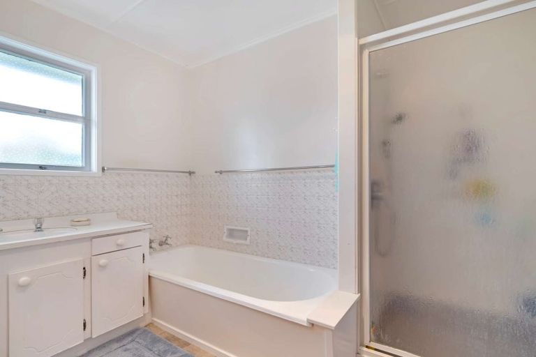 Photo of property in 80 Sutherland Road, Brookfield, Tauranga, 3110