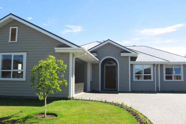 Photo of property in 35 Brookfield Drive, Northwood, Christchurch, 8051