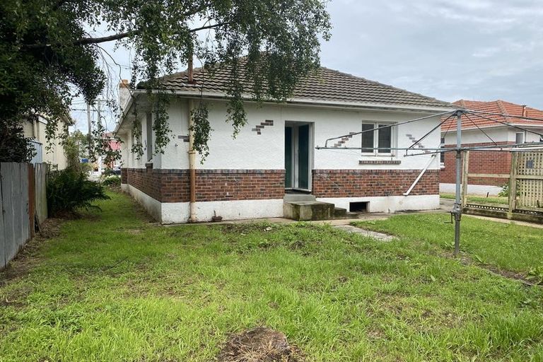 Photo of property in 11 Atkinson Street, South Dunedin, Dunedin, 9012