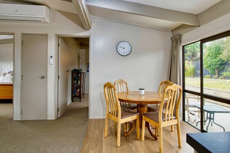 Photo of property in 1/382 Main Road North, Bay View, Napier, 4104