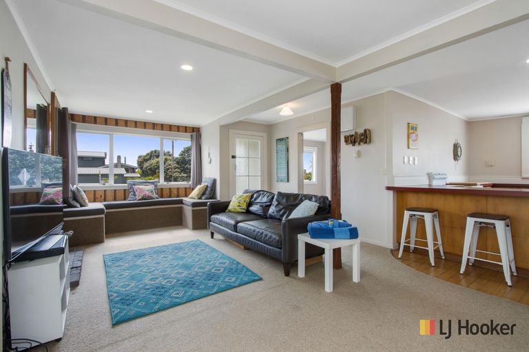 Photo of property in 10 Dillon Street, Waihi Beach, 3611