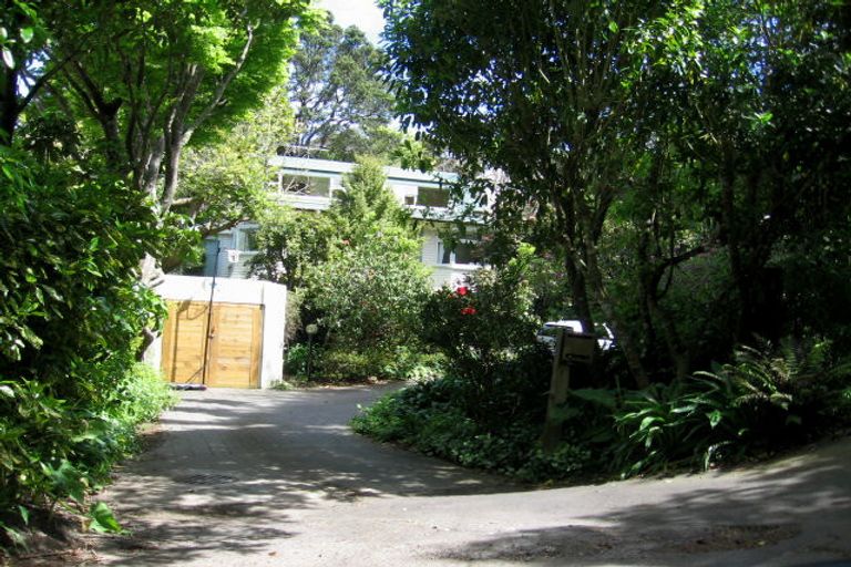 Photo of property in 7 Kim Street, Khandallah, Wellington, 6035