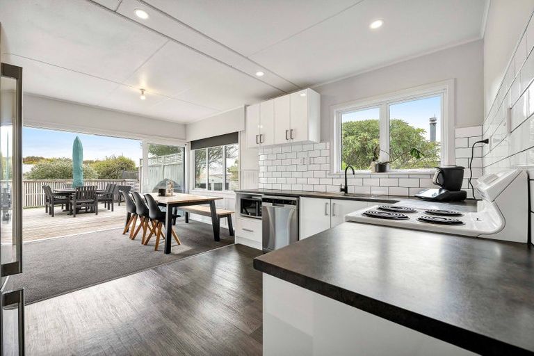 Photo of property in 46 Celia Street, Stratford, 4332