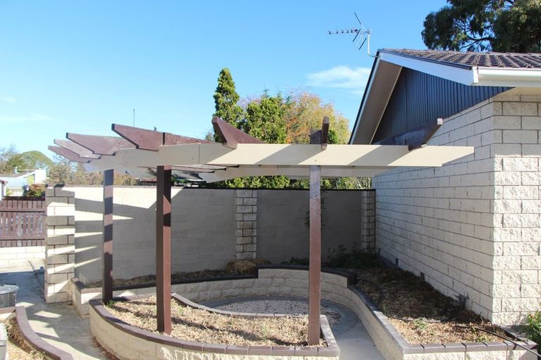 Photo of property in 14 Gibbs Drive, Woodend, 7610