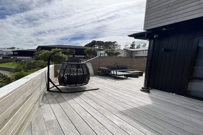 Photo of property in 3 Wyon Way, Flat Bush, Auckland, 2016