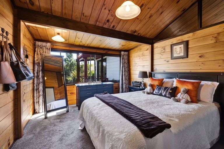 Photo of property in 1760 Mountain Road, Inglewood, 4386