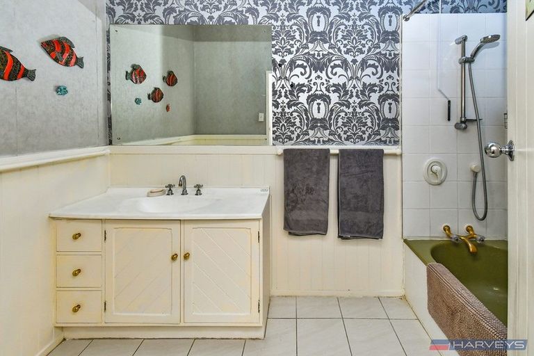 Photo of property in 15a Grande Vue Road, Hillpark, Auckland, 2102